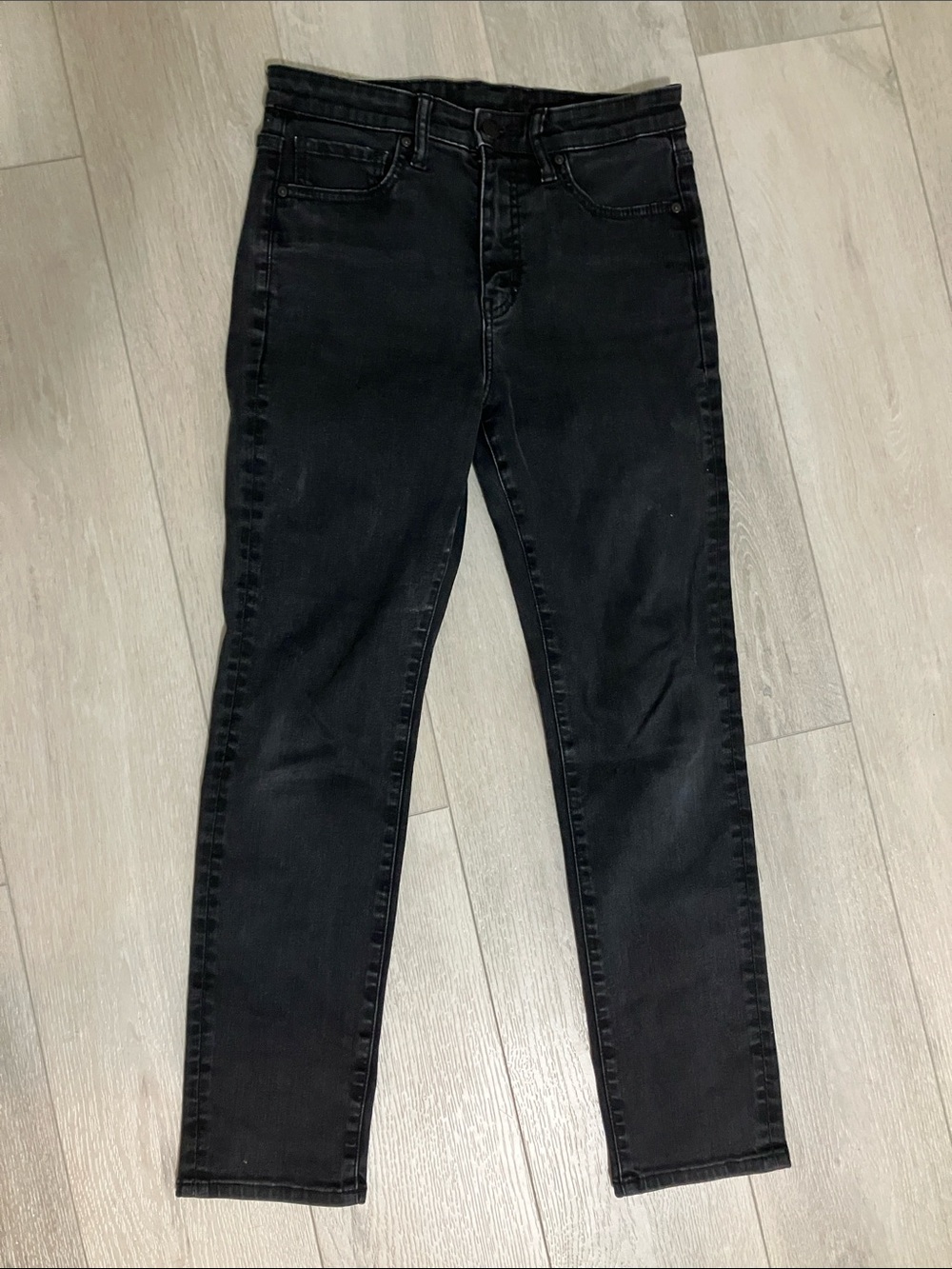 Uniqlo , women’s 27 , high rise stretch jeans